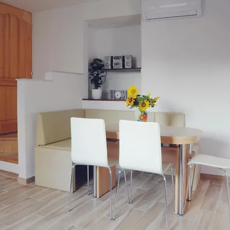 Lägenhet Apartma Kmetija Rovan