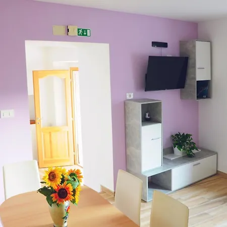 Apartma Kmetija Rovan