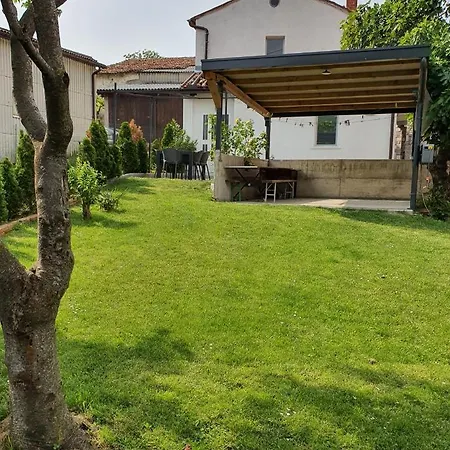 아파트 Apartma Kmetija Rovan Vrhpolje